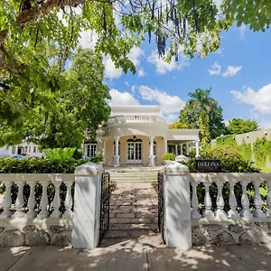 https://delfina-mansion-boutique.hotelsmerida.org